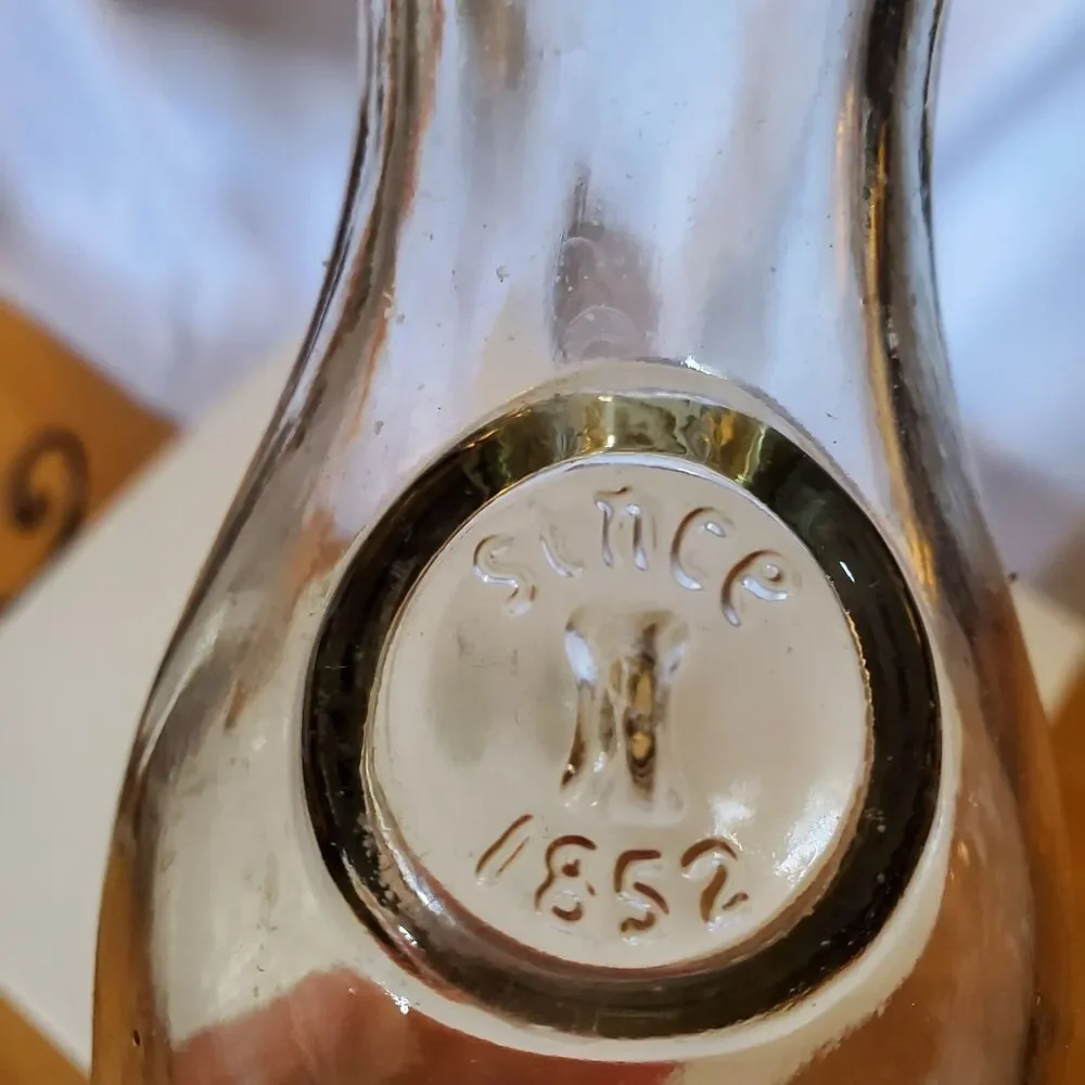 2 Vintage Clear Glass Wine Carafes Grape Design Bottom, 1 & 1/2 L, Mexico